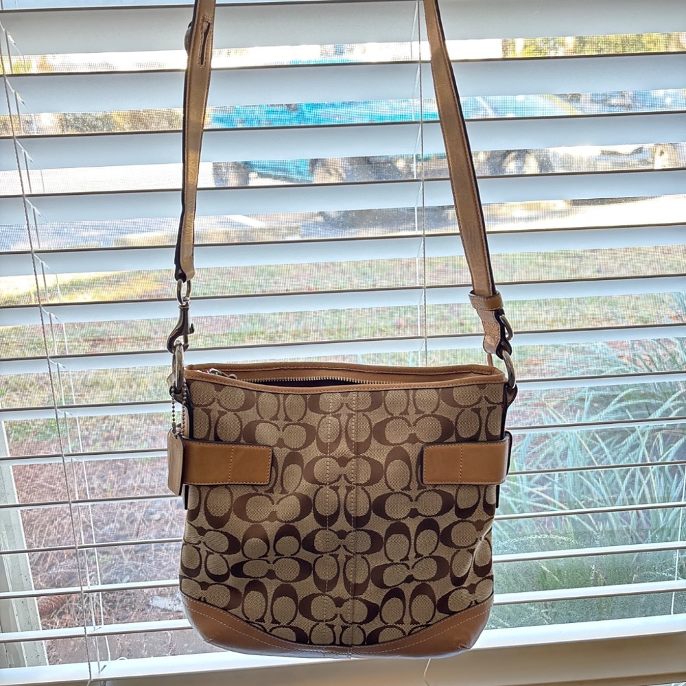 Coach Vintage Signature Jacquard Crossbody Hobo Bag | Y2K Tan Leather Trim